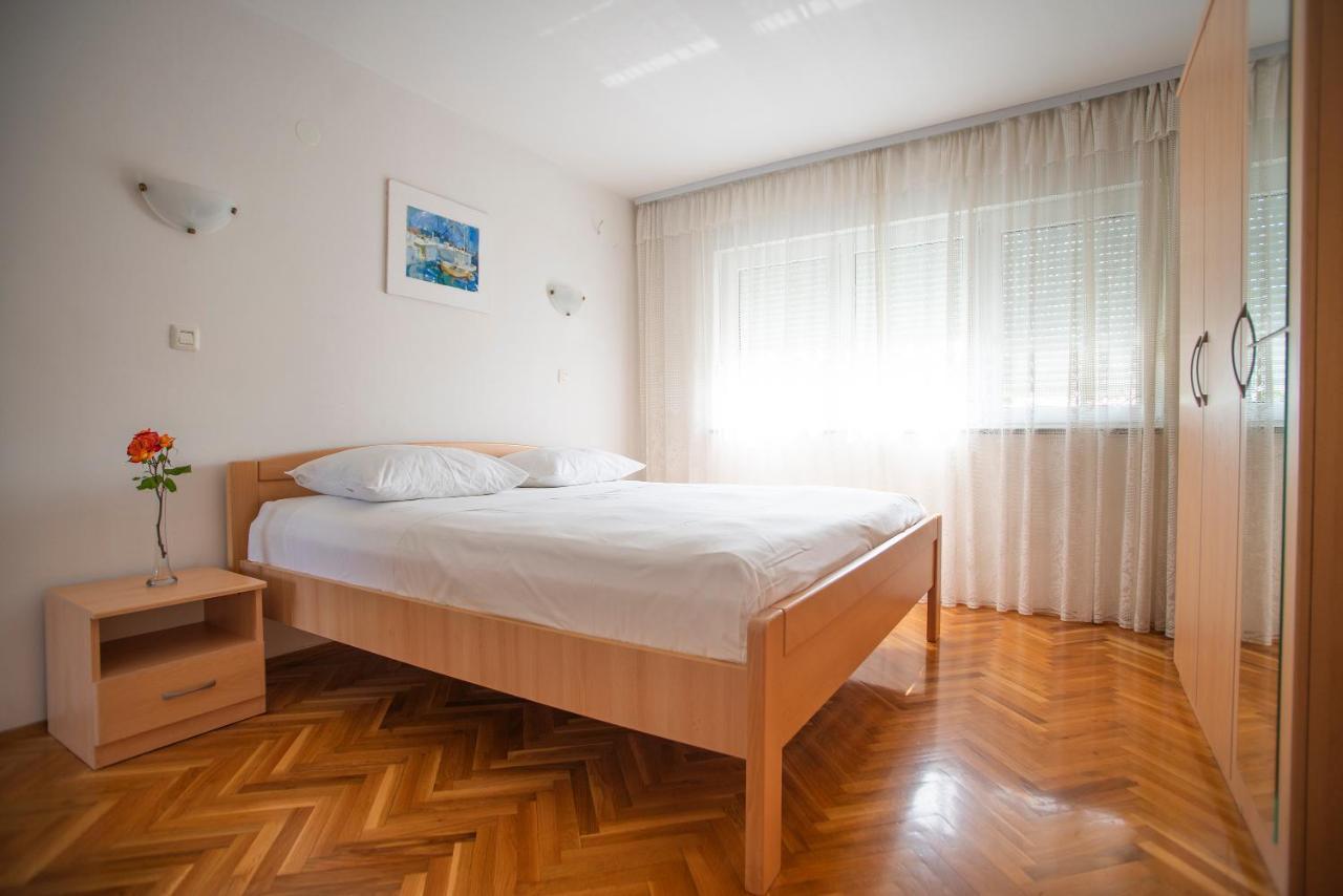 Apartments Nina โรวีน ภายนอก รูปภาพ